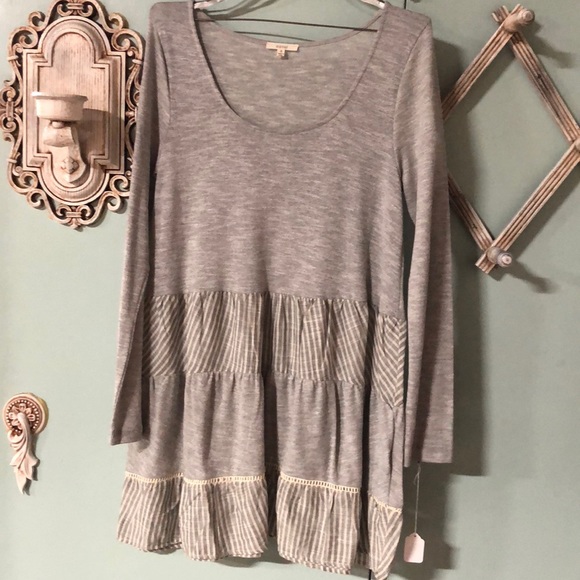 easel Tops Easel Brand Top Layered Ruffle Bottom Poshmark